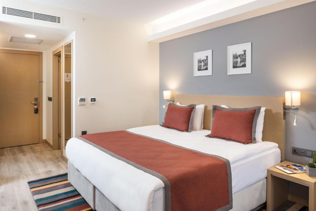 Отель Tryp By Wyndham Ankara Oran Номер фото